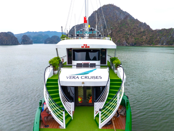 Du thuyền Vera Cruise (99 khách - 3 Tầng), Tour Hạ Long 7 Giờ mới nhất 2025